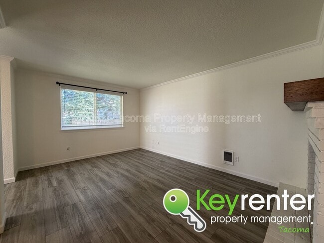 Photo - 319 10th Ave SE