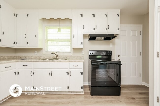 Photo - 104 Oak Dr
