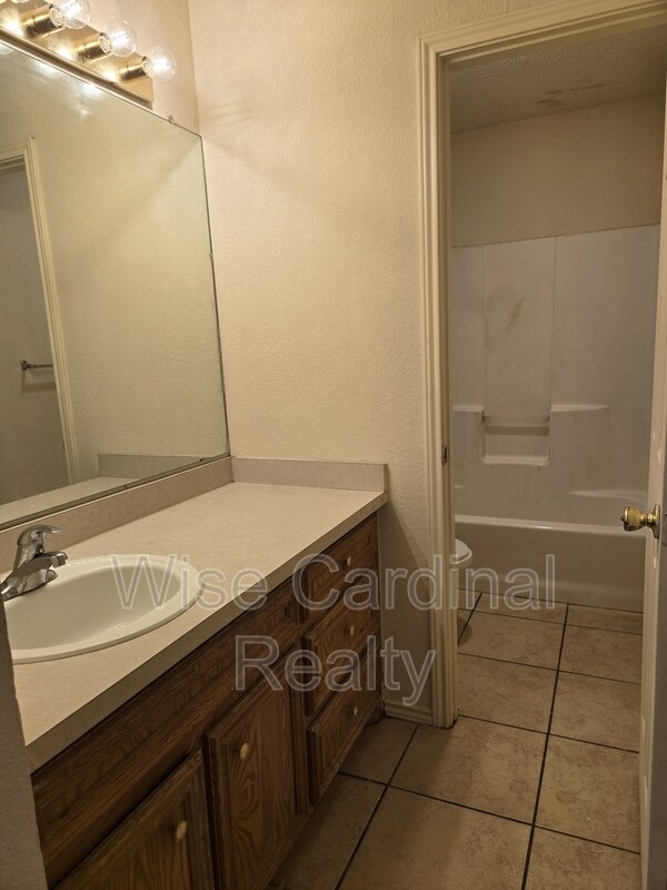 Photo - 6311 31st St