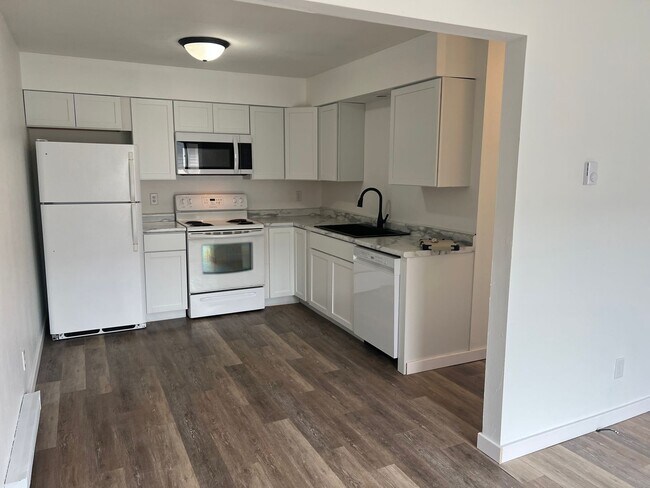 Photo - 915 Genrich St Unit 4