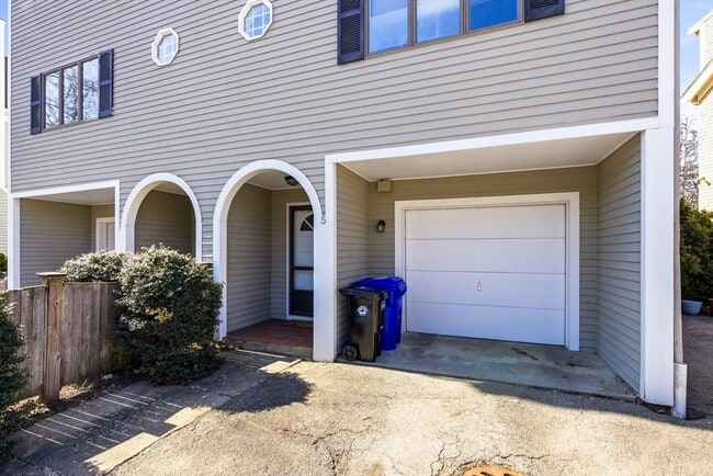 Photo - 5 Meadowbrook Rd