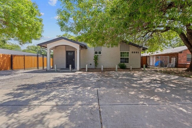 Building Photo - 6001 Jain Ln Unit A Rental