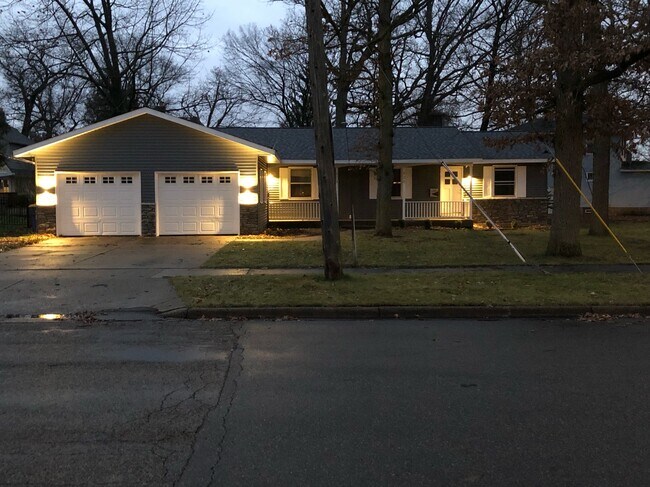 Photo - 806 Northlawn St NE Unit 806