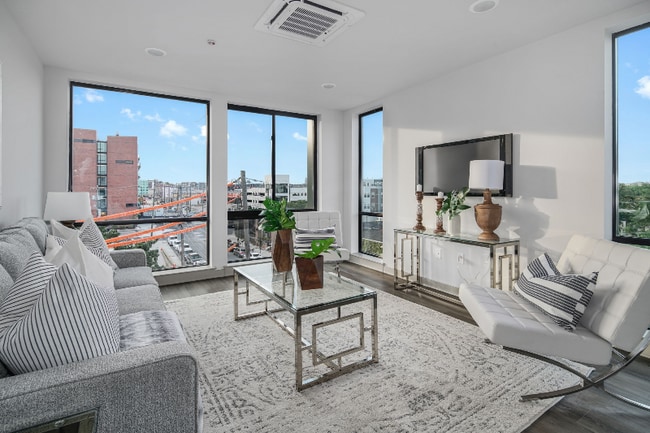 Photo - 1020 Germantown Ave Unit 2