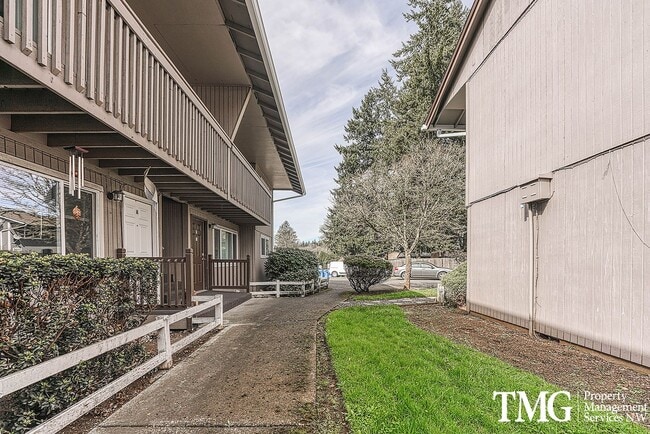 11114 NE 48th Cir Unit A