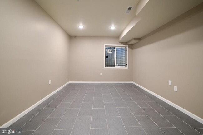 Photo - 1808 Willington St Unit 1