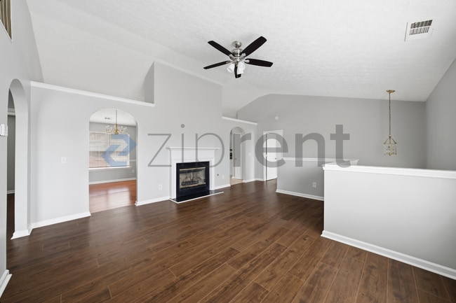 Photo - 1512 Buckingham Pl