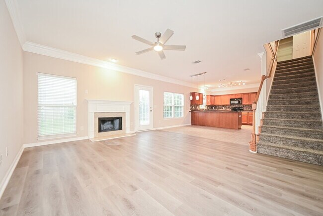 Photo - 310 Sarava Ln