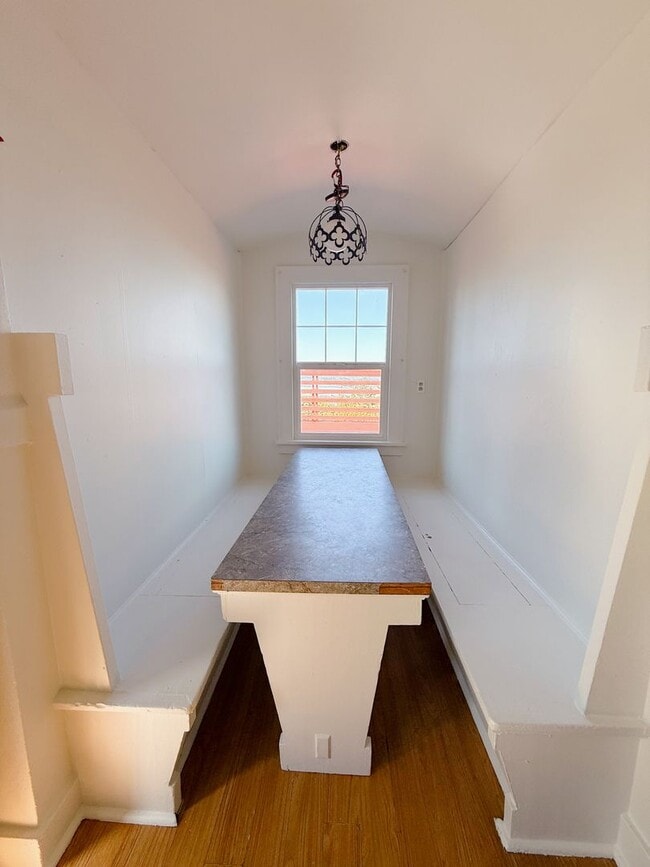 Photo - 3 & 4 Bedroom Units Just Steps from WWU Unit #A