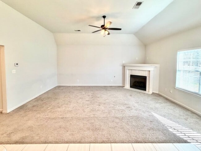 Photo - MiskellyDrive1521 Unit 1