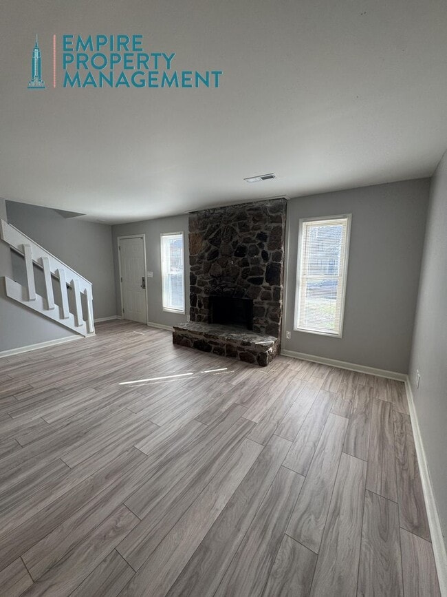 Photo - 9006 Mahogany Row SE Unidad C