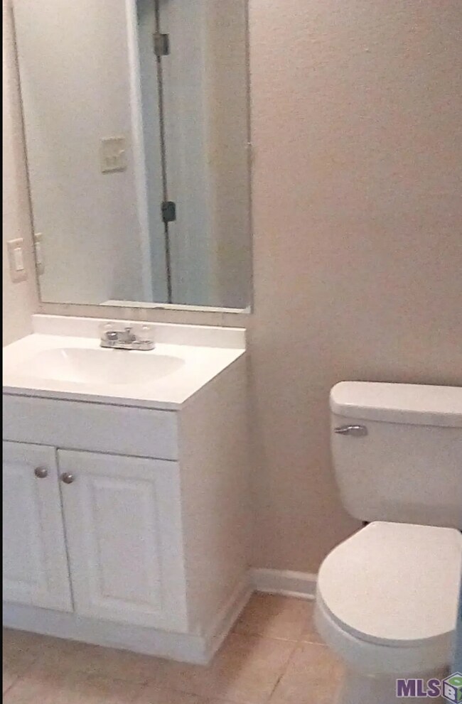 Photo - 10078 El Scott Ave Unit 10080 El Scott