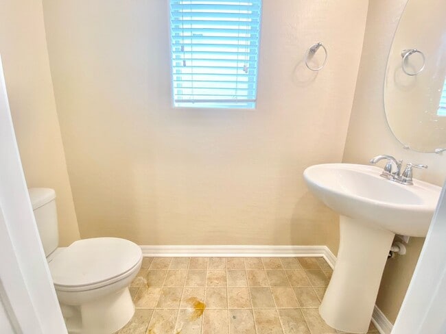 Photo - WONDERFUL HENDERSON HOME 3 BEDROOM / 2.5 BATH TWO STORY HOME WITH 2 CAR GARAGE