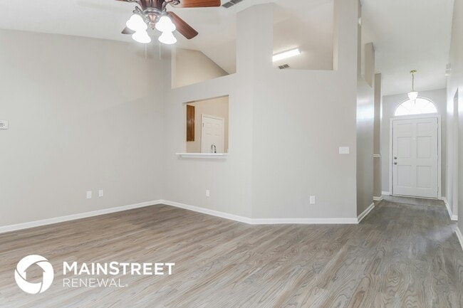 Photo - 5948 Wentworth Cir S