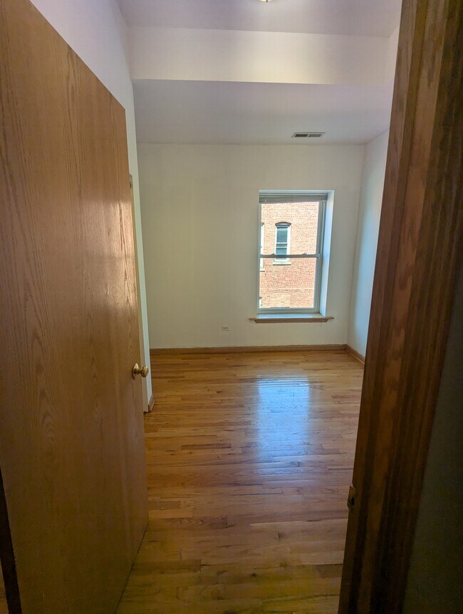 Photo - 3212 W Warren Blvd Unit 2