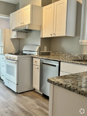 Building Photo - 477 Dudley St Unit 4 Rental