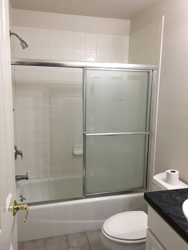 Riverbend Townhouse with Breathtaking View... House Rental in