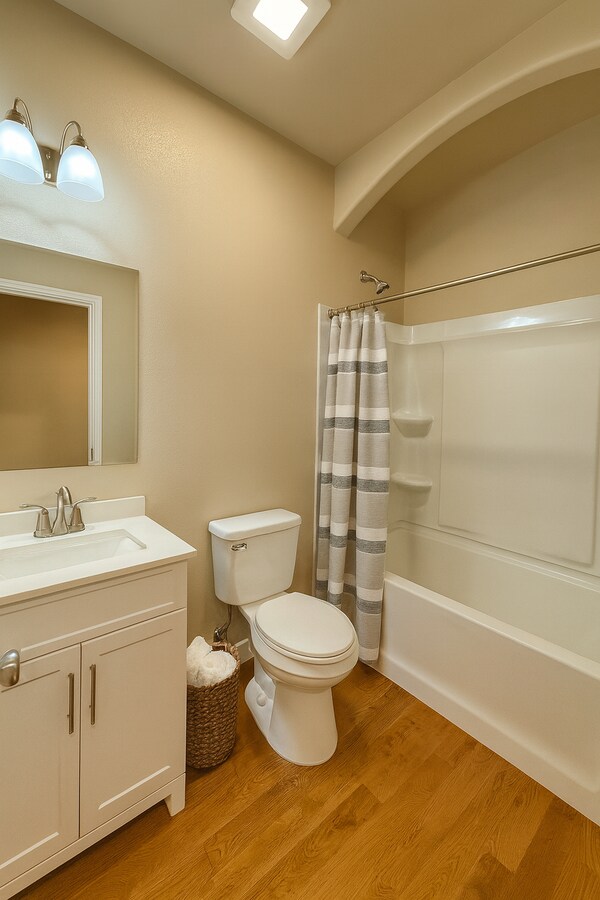 Photo - 1220 S 128th St