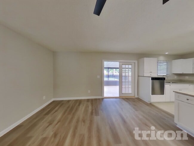 Photo - 4963 Beige St Casa