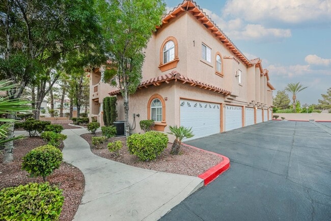 Photo - Gated Community townhome, with private garage