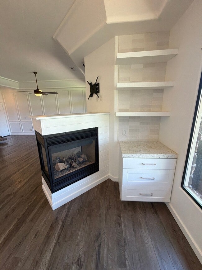 Photo - 340 N Country Ln