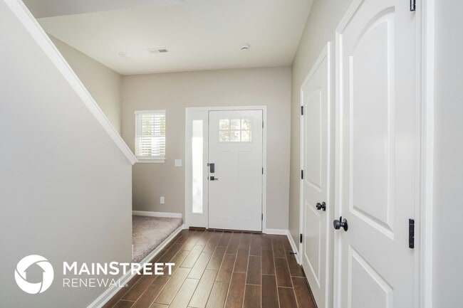 Photo - 2101 Paddle Wheel Dr