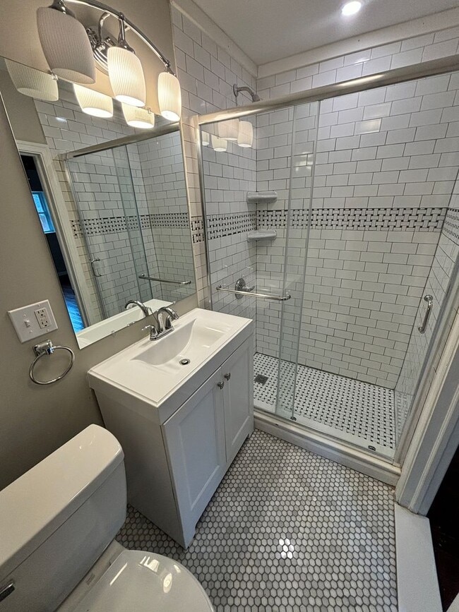 Photo - 177 - 501 Montgomery- Unidad 3