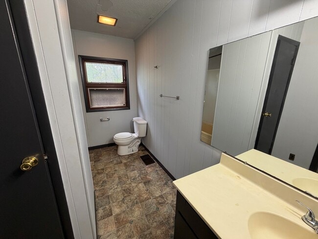 Photo - 1108 Wabash-
