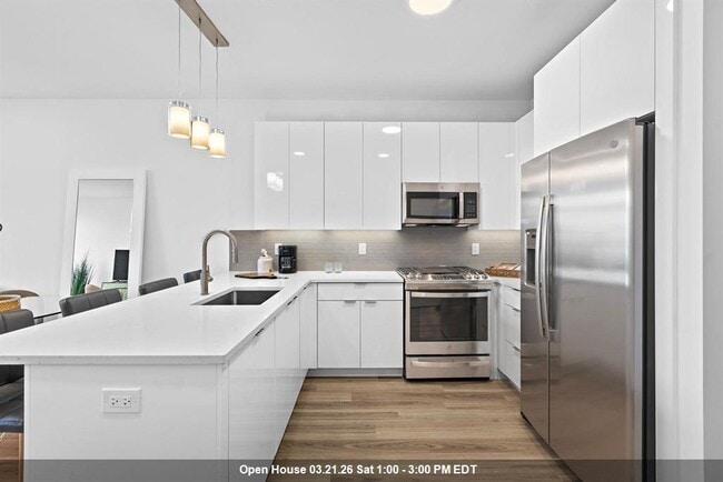 Building Photo - 5711 John F. Kennedy Blvd Unit 332