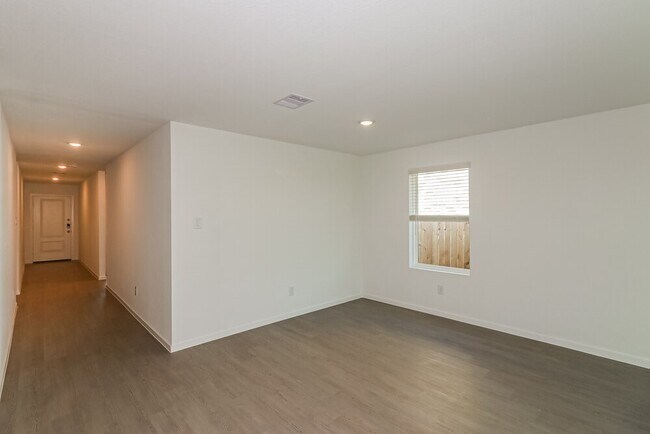 Photo - 468 San Miguel Crk Dr