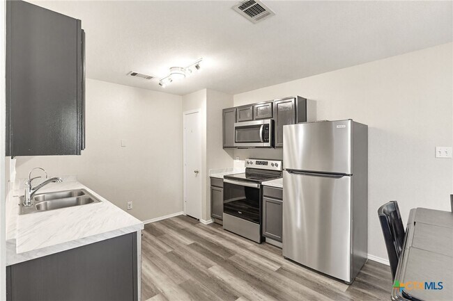 Photo - 2607 Thoroughbred Dr