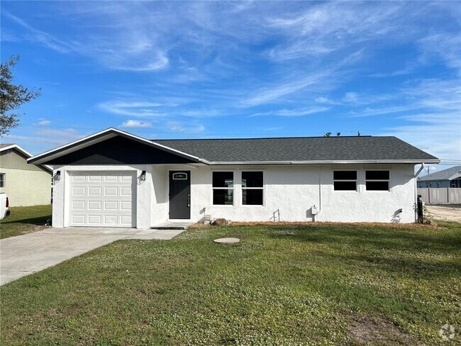 Building Photo - 3310 Jamestown St Rental