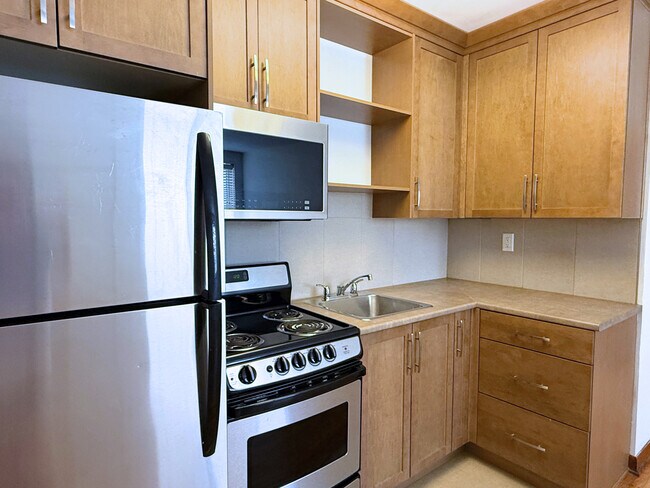 Photo - 2371 Portage
