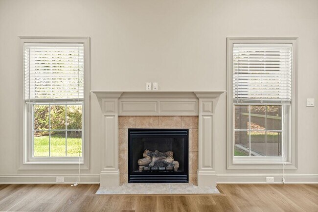 Photo - 1811 Trellis Ln