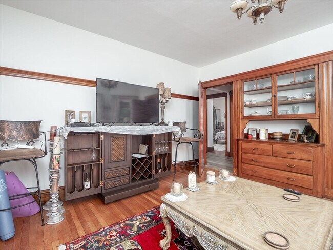 55 Central St Unit 2