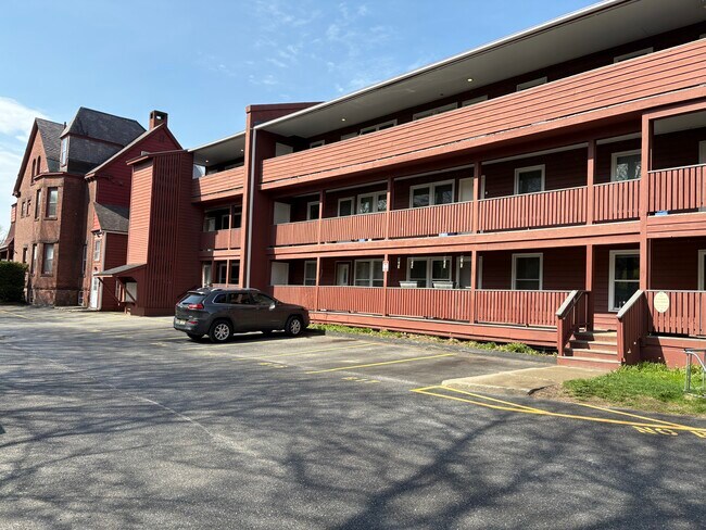 Photo - 288 Main St Unit #14