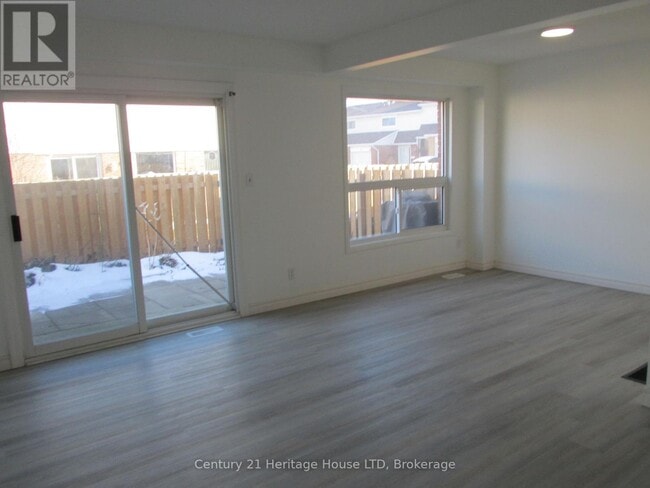 Photo - 286 Cushman Rd