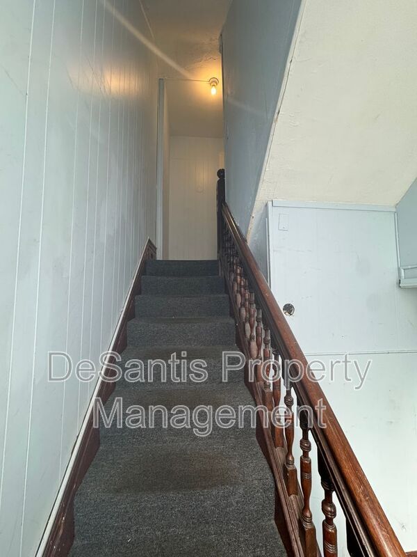 Photo - 5498 Hayes St Unidad #2