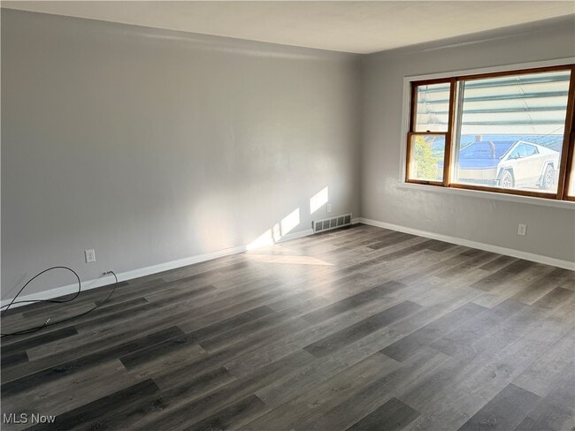 Photo - 1334 Aberdeen Ave