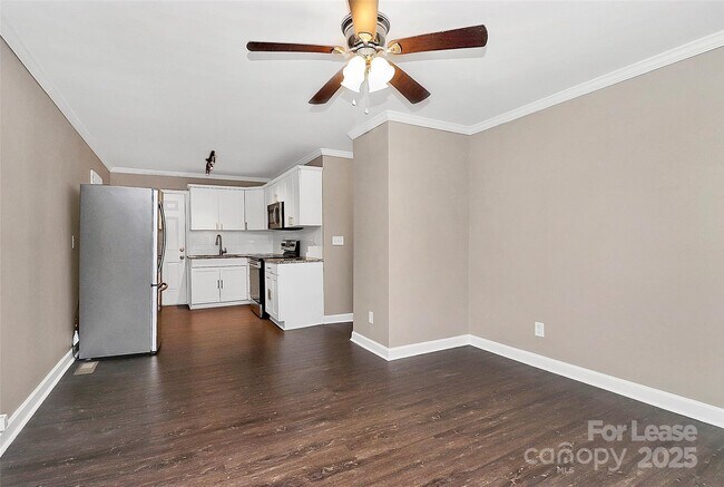 Photo - 2213 Kennesaw Dr