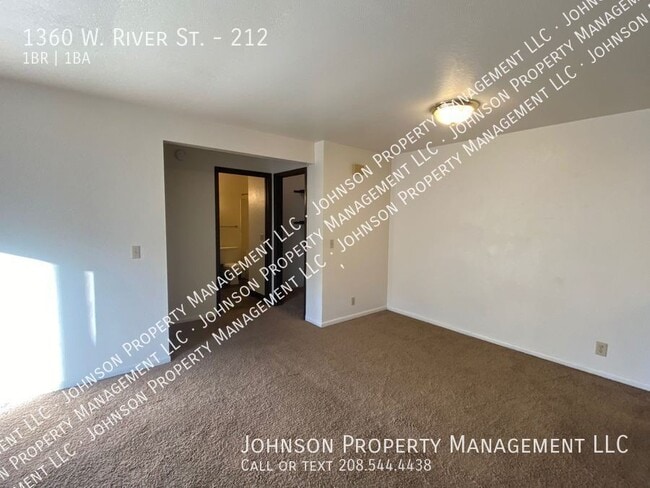 Photo - 1360 W River St Unidad 212