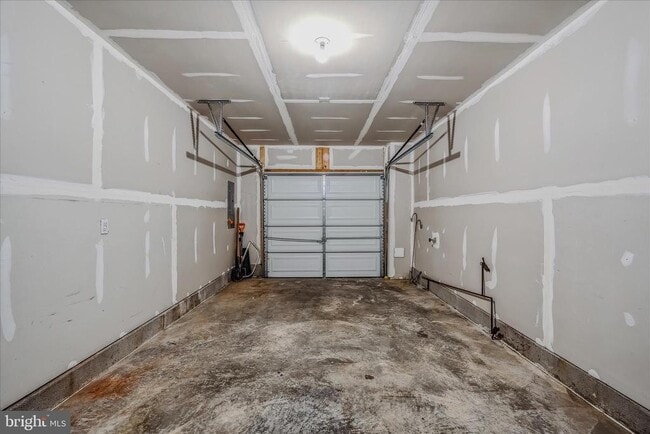 Photo - 243 Drexel Ct