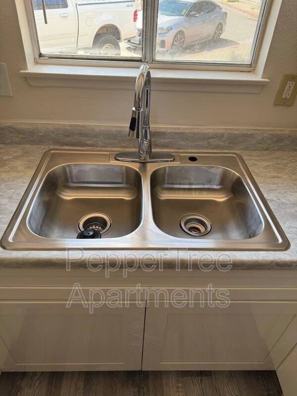 Photo - 151 E Cherry Ln