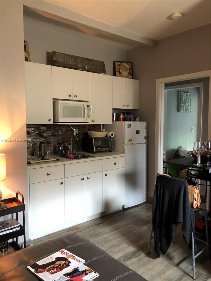 Photo - 4405 SW 162nd Ct Unidad Efficiency