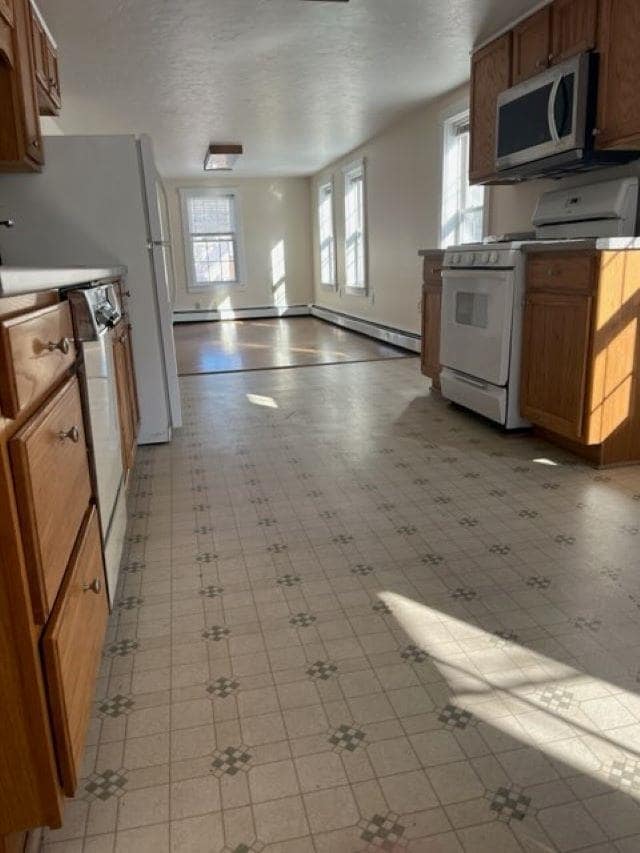 Photo - 160 Bank Street Extension