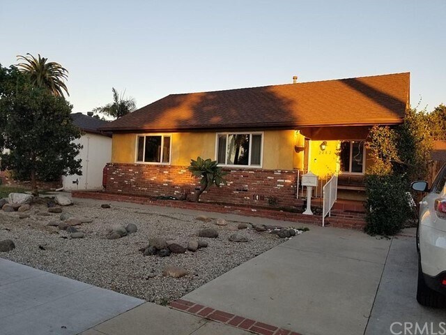 Photo - 2482 San Francisco Ave House