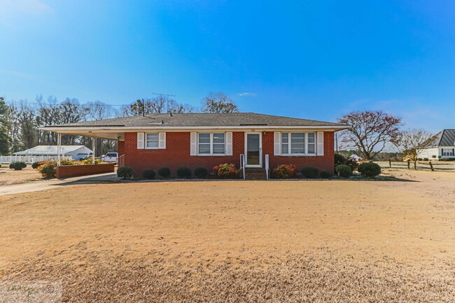 Photo - PRINCETON Brick Ranch w/ 3 BR | 1.5 BA  *Lawn Care Included*