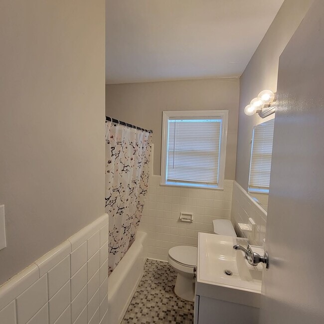 Photo - Roomy Cute Brick Ranch