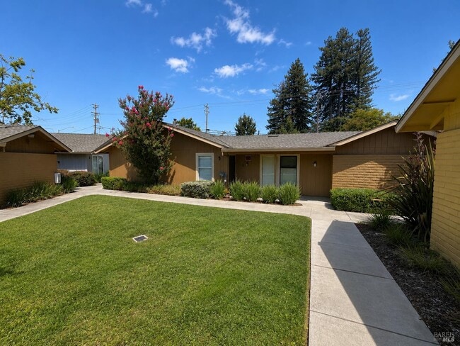 2750 Coffey Ln