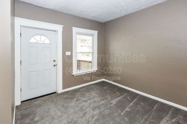 Photo - 7618 Grand Division Ave